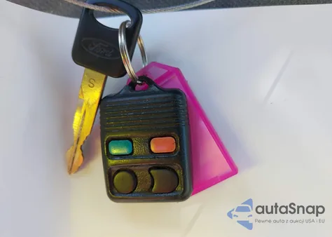 2012 Ford E-250 Commercial from USA, damaged, VIN 1FTNE2EW6CDA34277